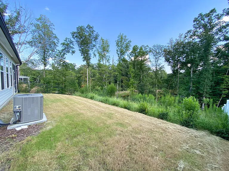 412 Highland Forest Dr — Photo 17