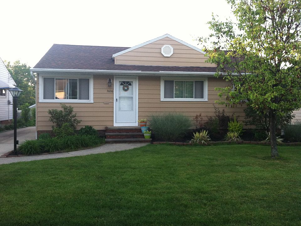 1st image of 3606 Stanfield Dr