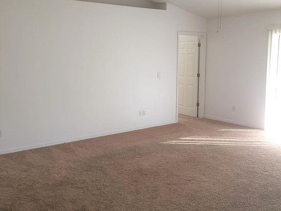 2nd image of 56 Brunswick Ln