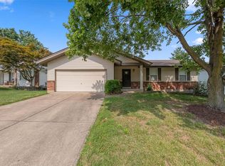 211 Birmingham Dr, O'Fallon, MO 63366