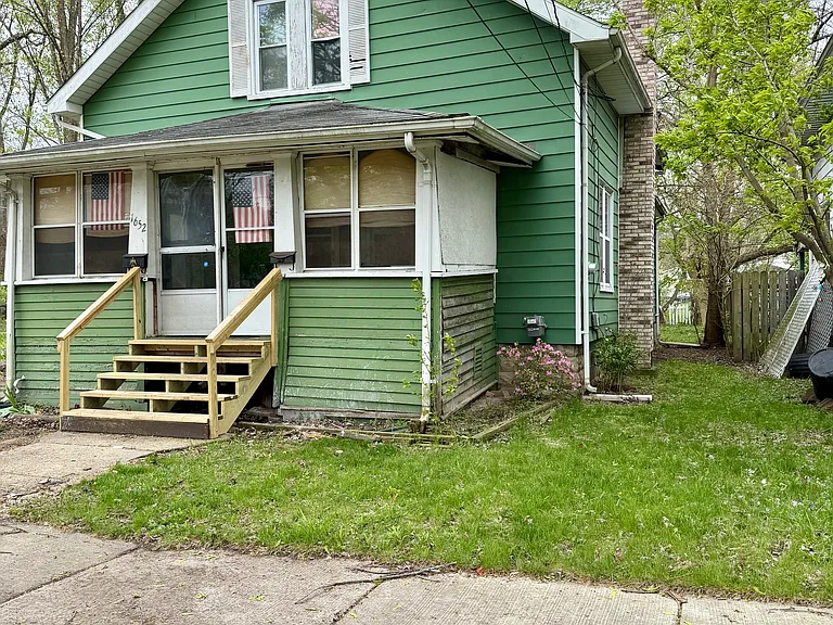 1652 Wisconsin Ave #1 — Photo 2