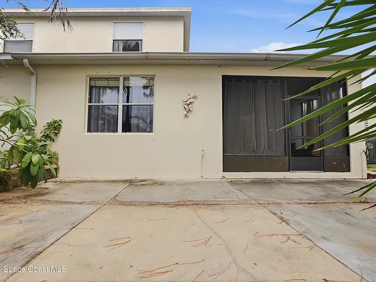 2039 Tullagee Ave — Photo 33