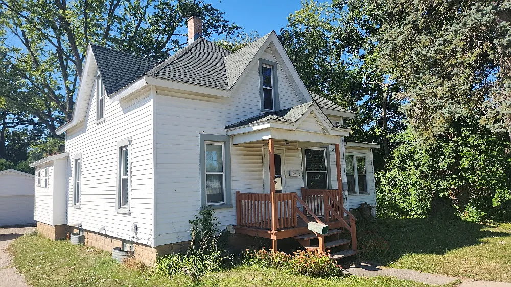3 bed, 1238 sqft, $2,150 — Photo 1