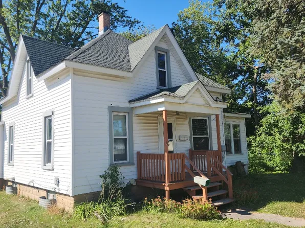 582 Main St, Antioch, IL 60002