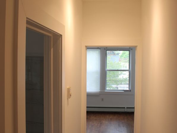 39 W Fort Lee Rd APT A, Bogota, NJ 07603