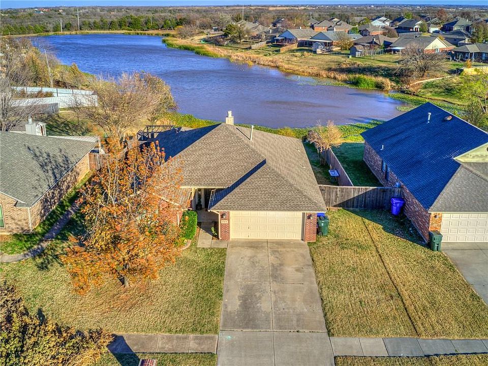 1st image of 1709 Clearwater Dr
