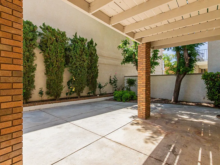 861 Vegas Valley Dr — Photo 39