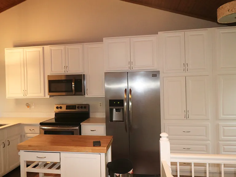 1005 Lakefront Dr — Photo 6