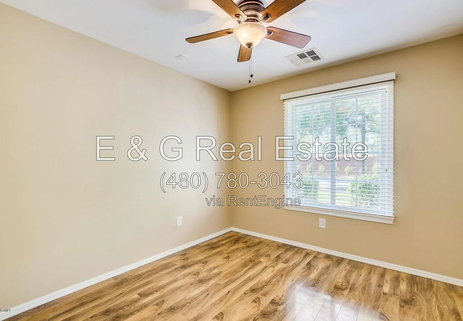 4 bed, 3.0 bath, 2035 sqft, $2,400 — Photo 4