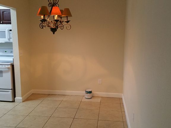2nd image of 400 NW 65th Ave APT 130