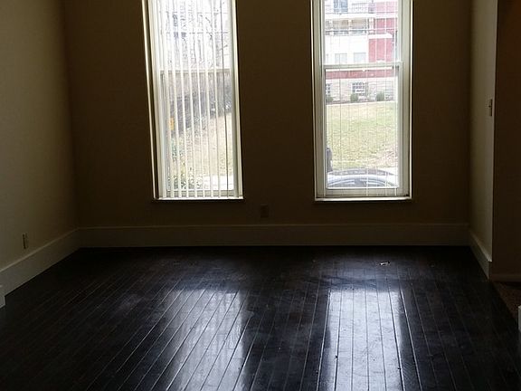 2nd image of 2122 Sinton Ave APT 6