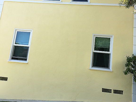 5th image of 1127 Ocean Park Blvd