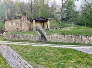 2629 Harvey Rd, Huntington, WV 25704