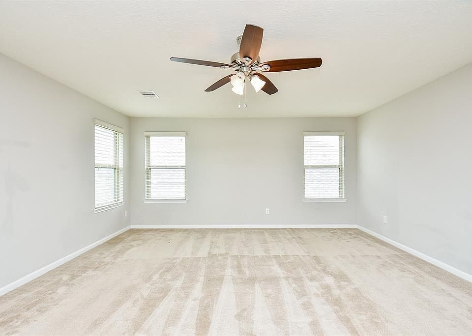 1st image of 3118 Laurel Bend Ln