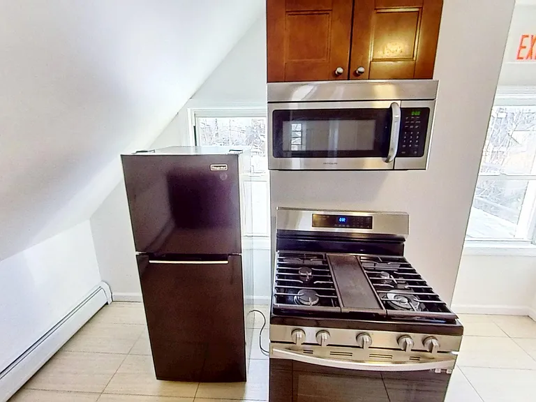316 Summer Ave #3 — Photo 4
