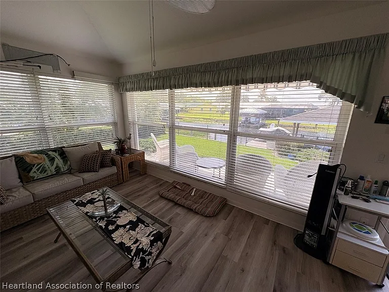 131 Orange Rd NE — Photo 5