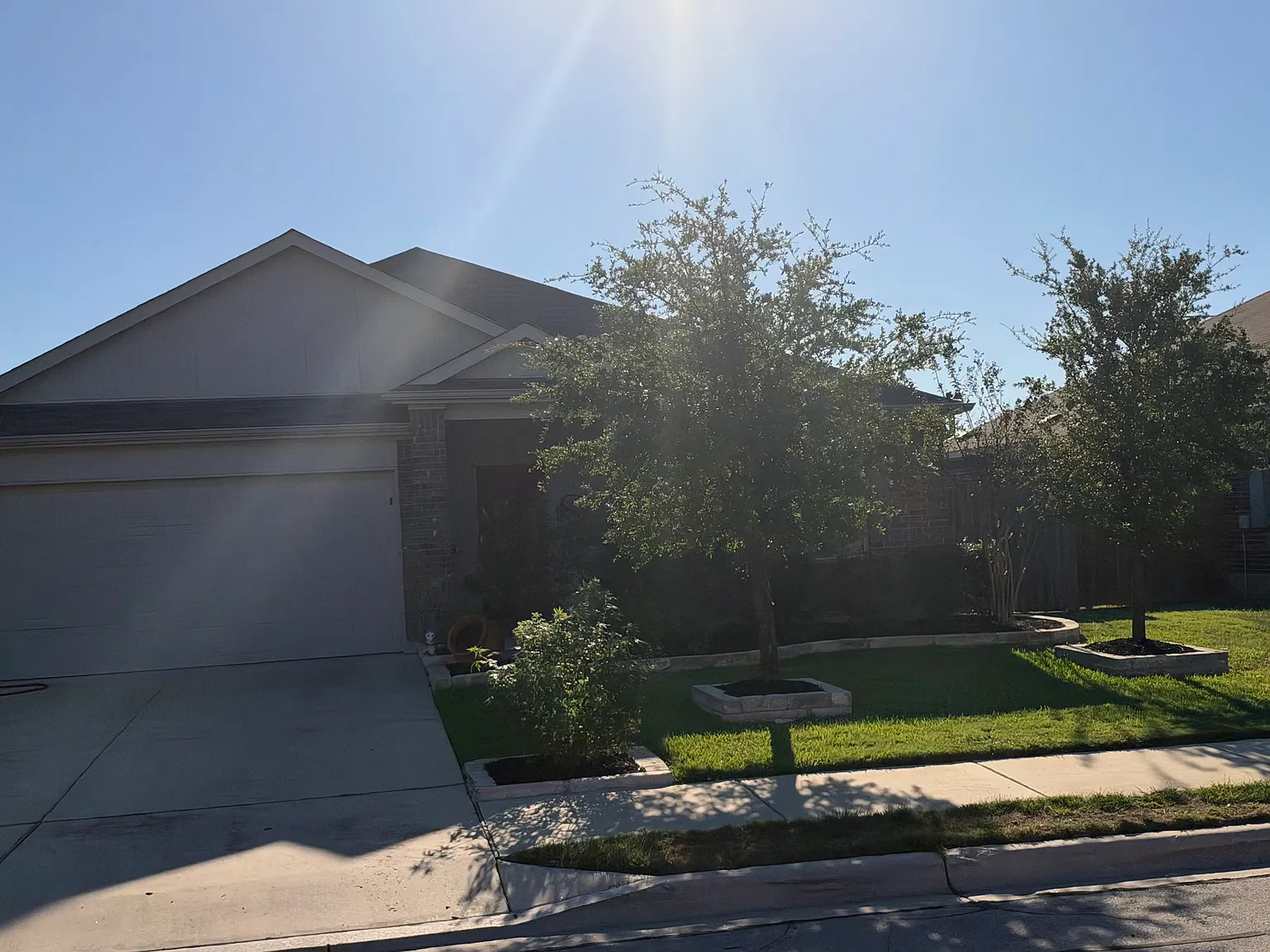 4 bed, 2362 sqft, $2,600 — Photo 1