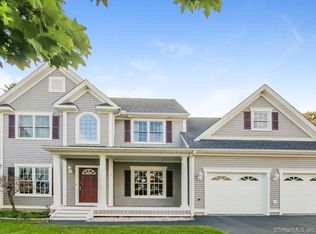 9 Sparrow Ln, Unionville, CT 06085