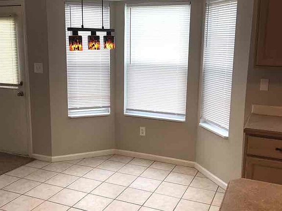 5th image of 3220 Hammond Ct