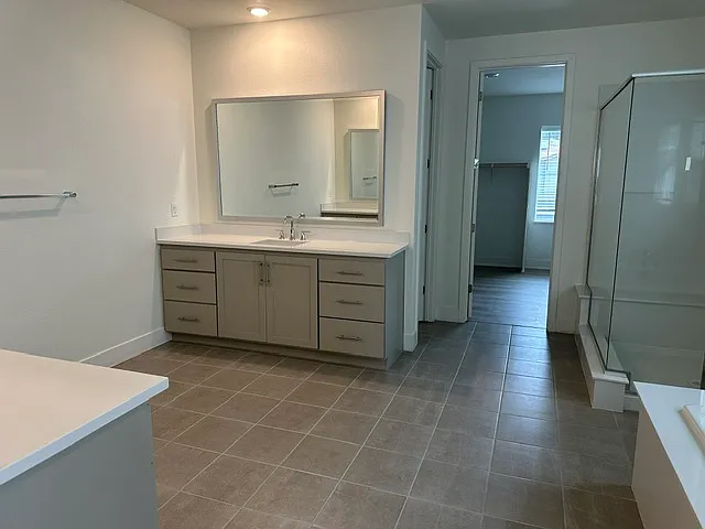 100 Village Ln — Photo 12