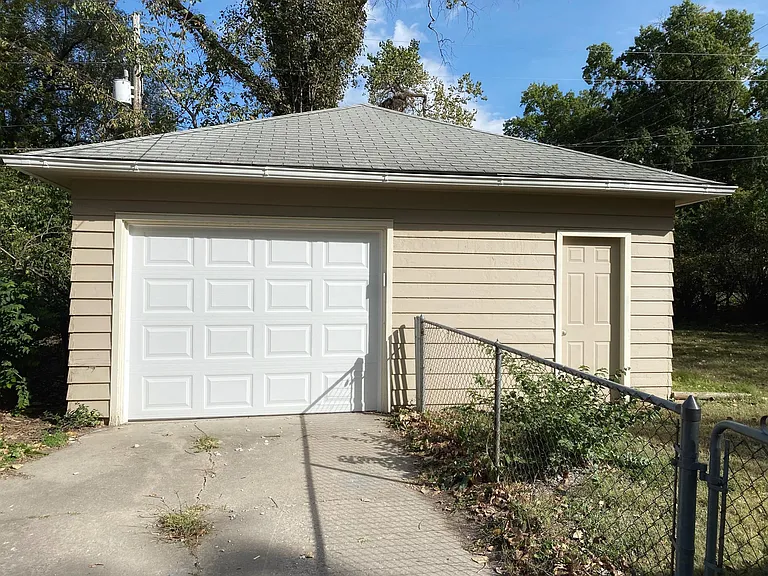738 SW High Ave — Photo 20