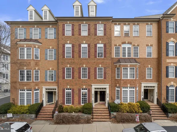 9504 Hyde Pl, Frederick, MD 21704