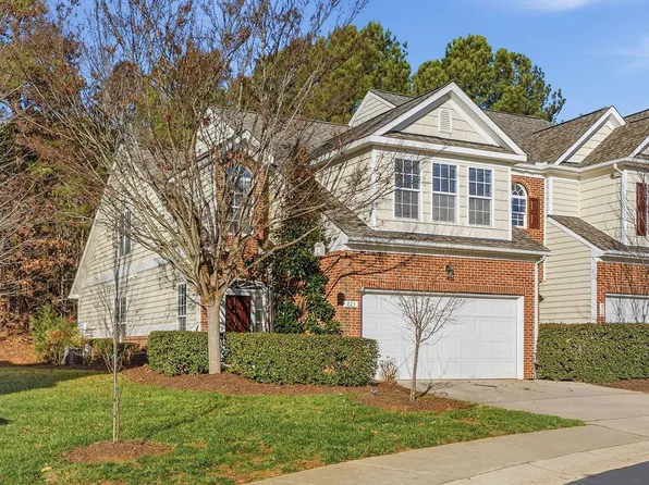 823 Swan Neck Ln, Raleigh, NC 27615