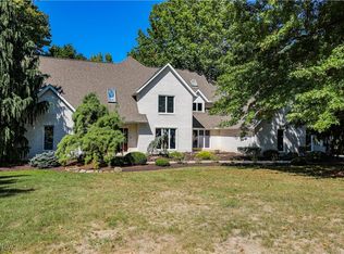 1131 Lake Martin Dr, Kent, OH 44240