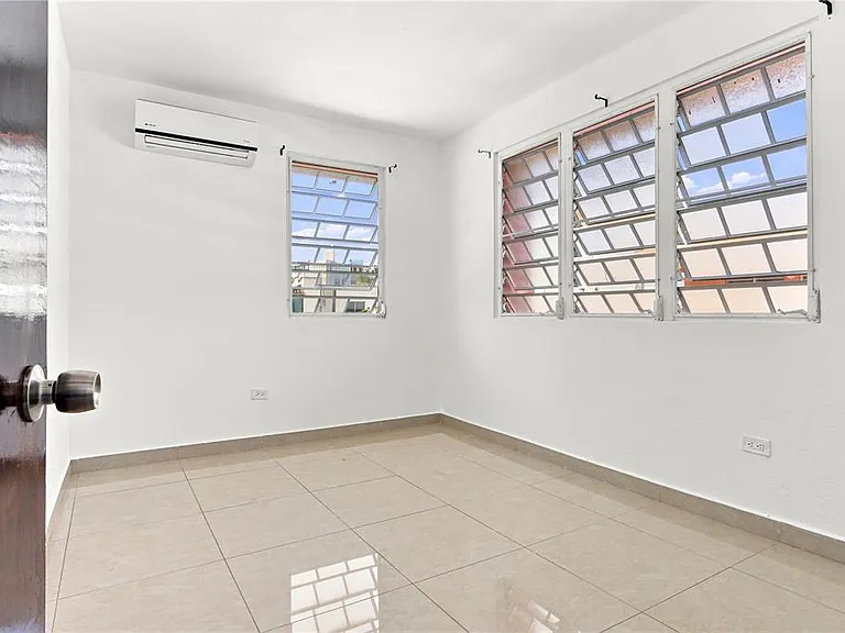 413 Edificio Gaither Plz #3A — Photo 4