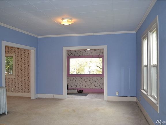 5th image of 2541 Capitol Blvd S