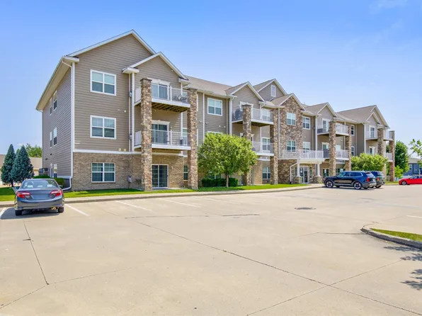 8350 Ep True Pkwy #3204, West Des Moines, IA 50266