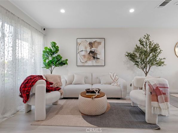 8482 Benjamin Dr #10, Huntington Beach, CA 92647