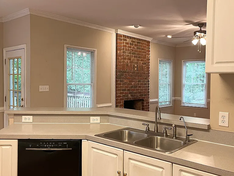 8601 Abbotsbury Ct — Photo 15