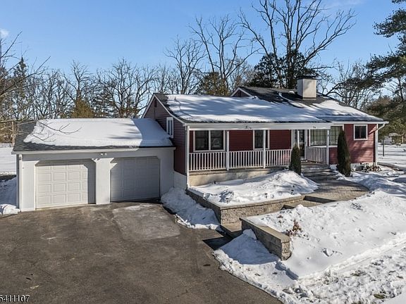 5th image of 56 Deer Hill Rd