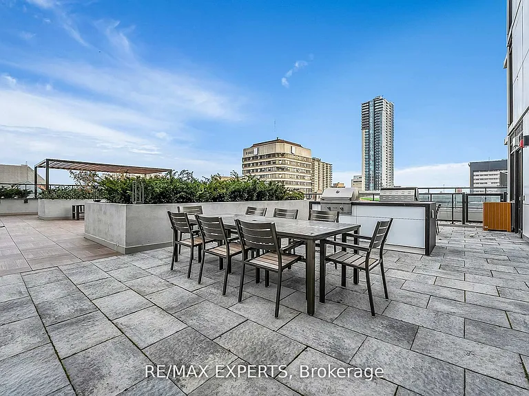 55 Duke St W #502 — Photo 30