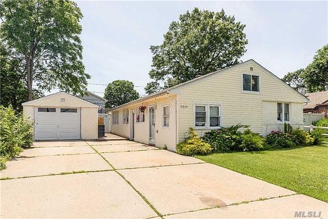 1st image of 2624 Cypress Ave