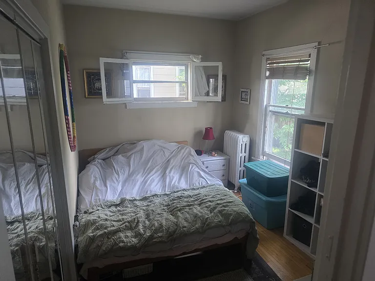 2404 Fremont Ave S #5 — Photo 5
