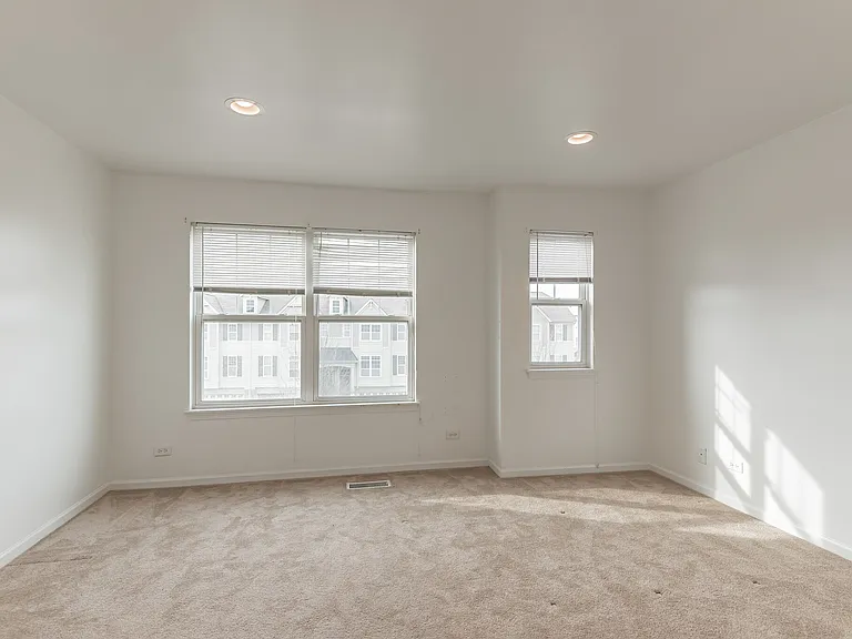 3379 Bradbury Cir — Photo 6