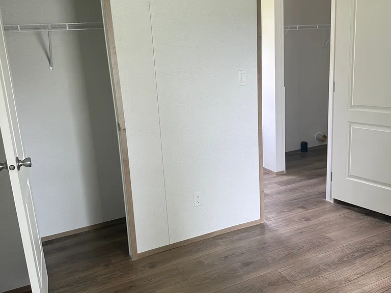 104 Grace Park — Photo 10