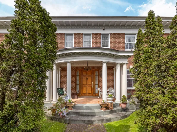 127 Beverly Road image 4 of 57