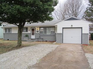 1523 S Marlan Ave, Springfield, MO 65804