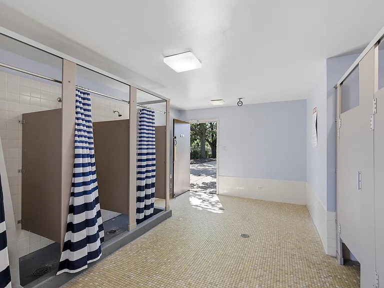 1475 Rebecca Dr — Photo 15