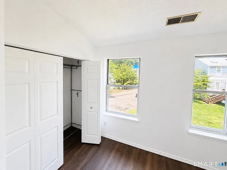 309 Terrace Ave #14 — Photo 21