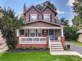 3804 Summit Park Rd, Cleveland, OH 44121