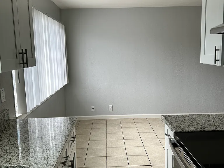 1007 Leigh Ave #7 — Photo 9