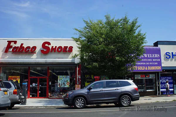 Rented by Norman Raindel, LREB | media 15