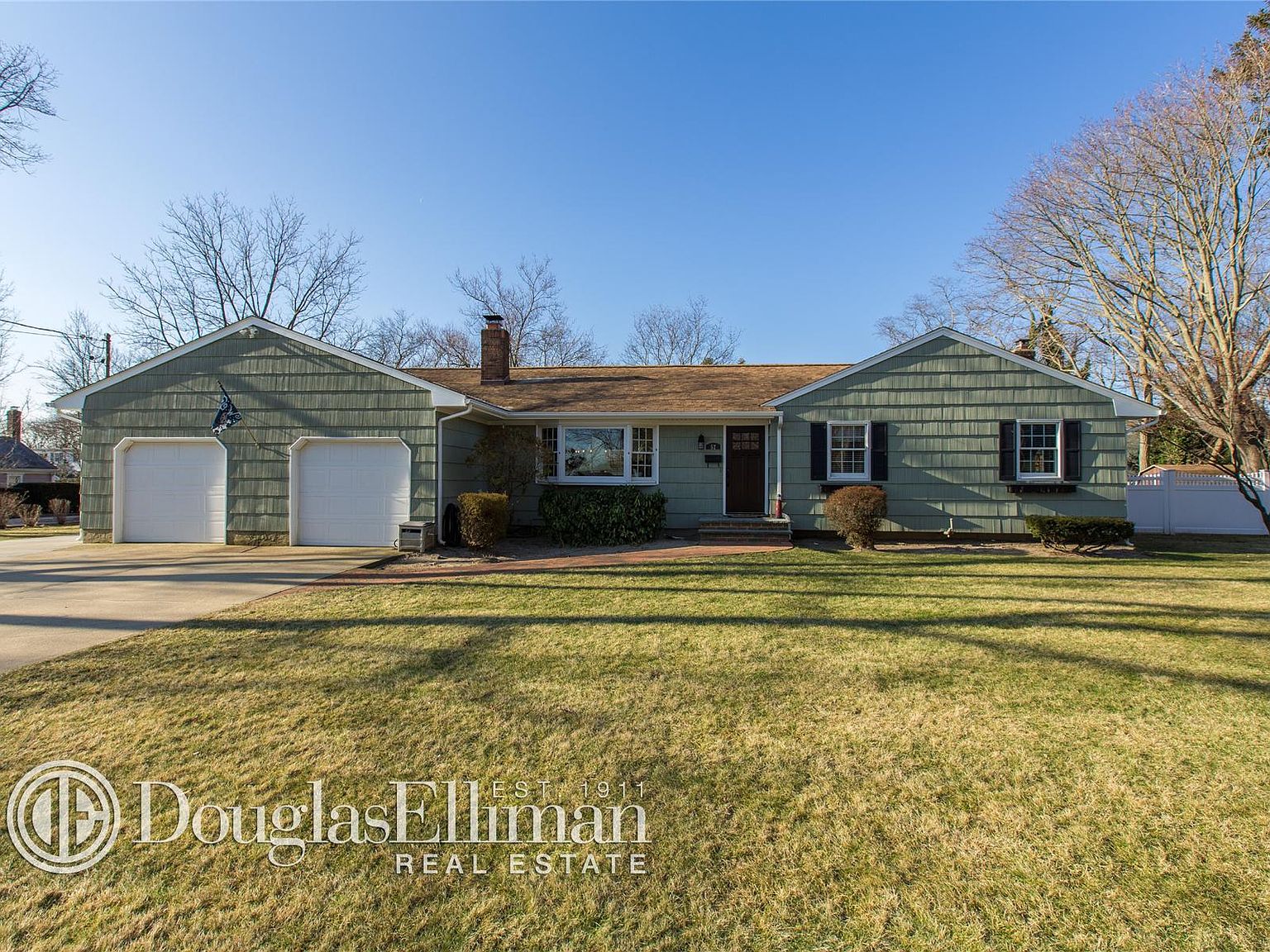 52 Atlantic Ave, Blue Point, NY 11715 Zillow