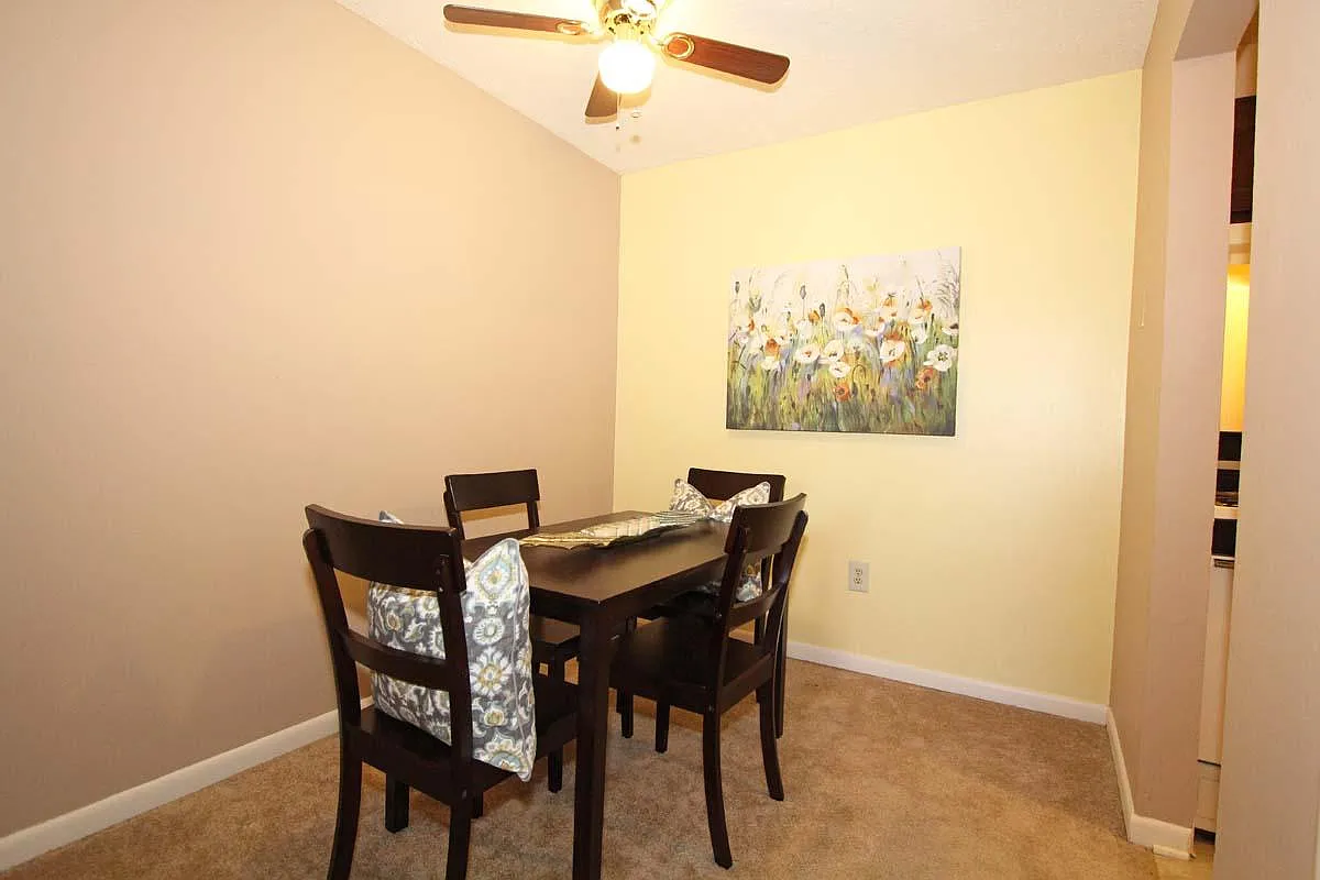 Gatehouse Apartments — Photo 4