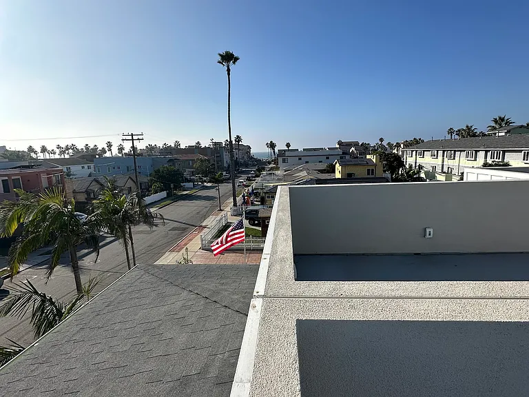 178 Dahlia Ave — Photo 22
