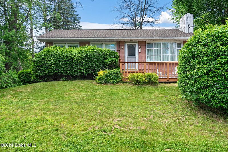 2nd image of 41 Waterman Avenue